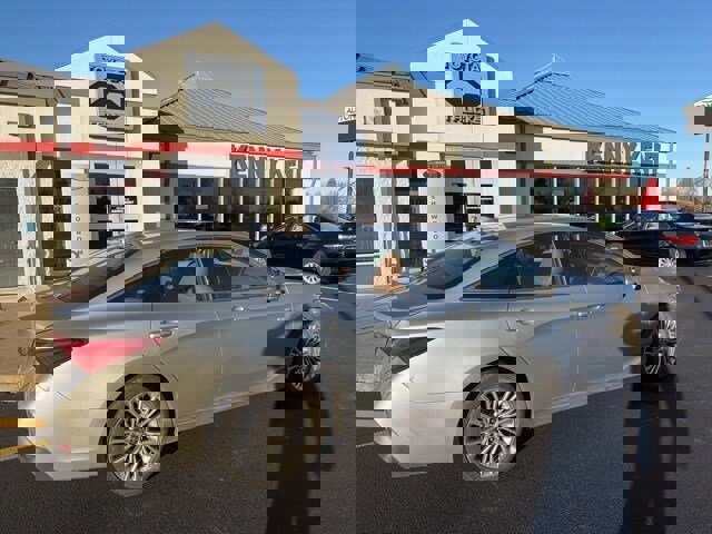 Certified 2020 Toyota Avalon Limited image 4