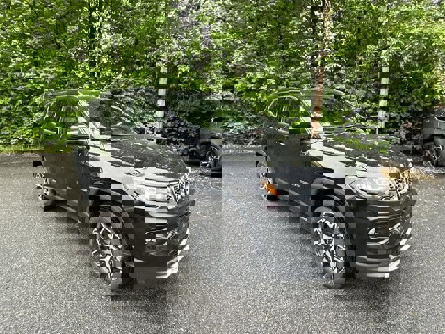 New 2025 Jeep Compass Limited w/ Sun & Sound Group image 2