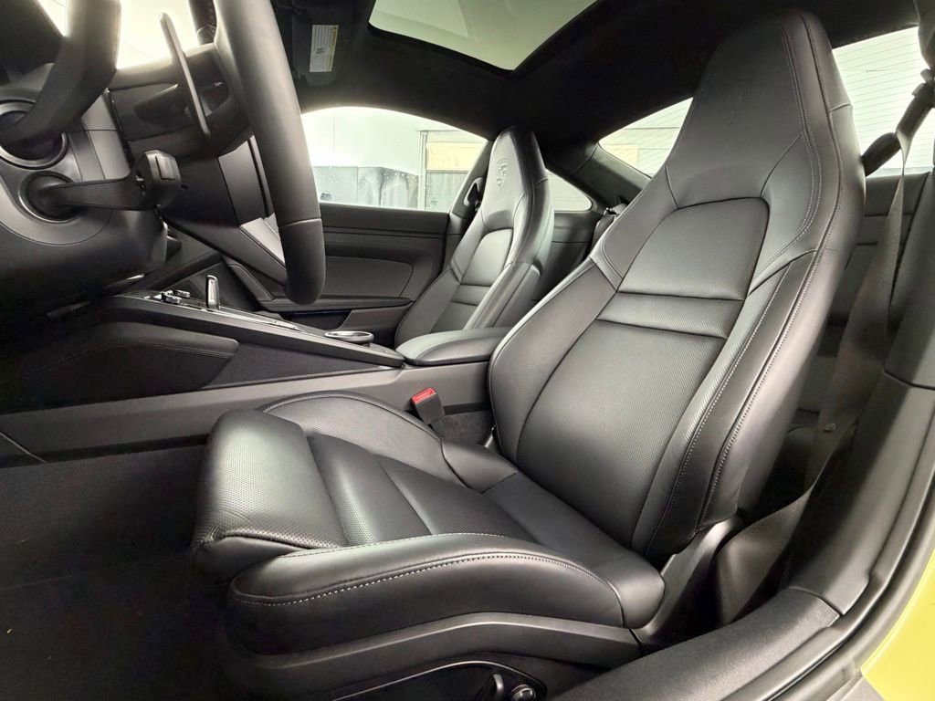 Certified 2025 Porsche 911 Carrera 4 GTS AWD/4WD image 5