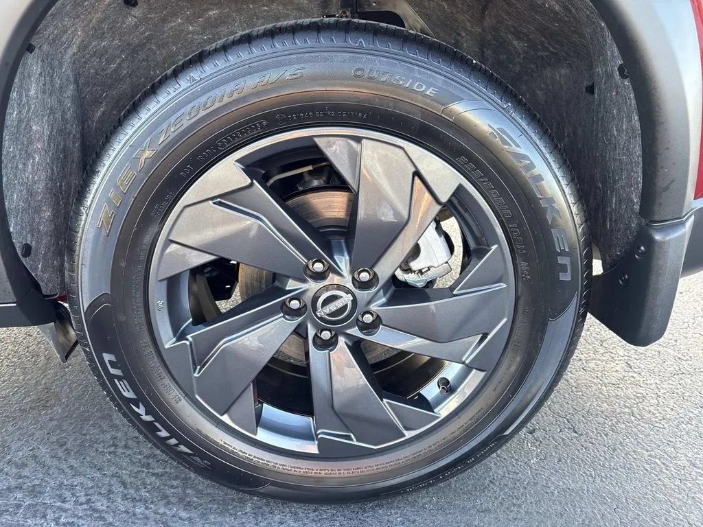 Used 2026 Nissan Rogue SV w/ Cold Weather Package FWD image 10