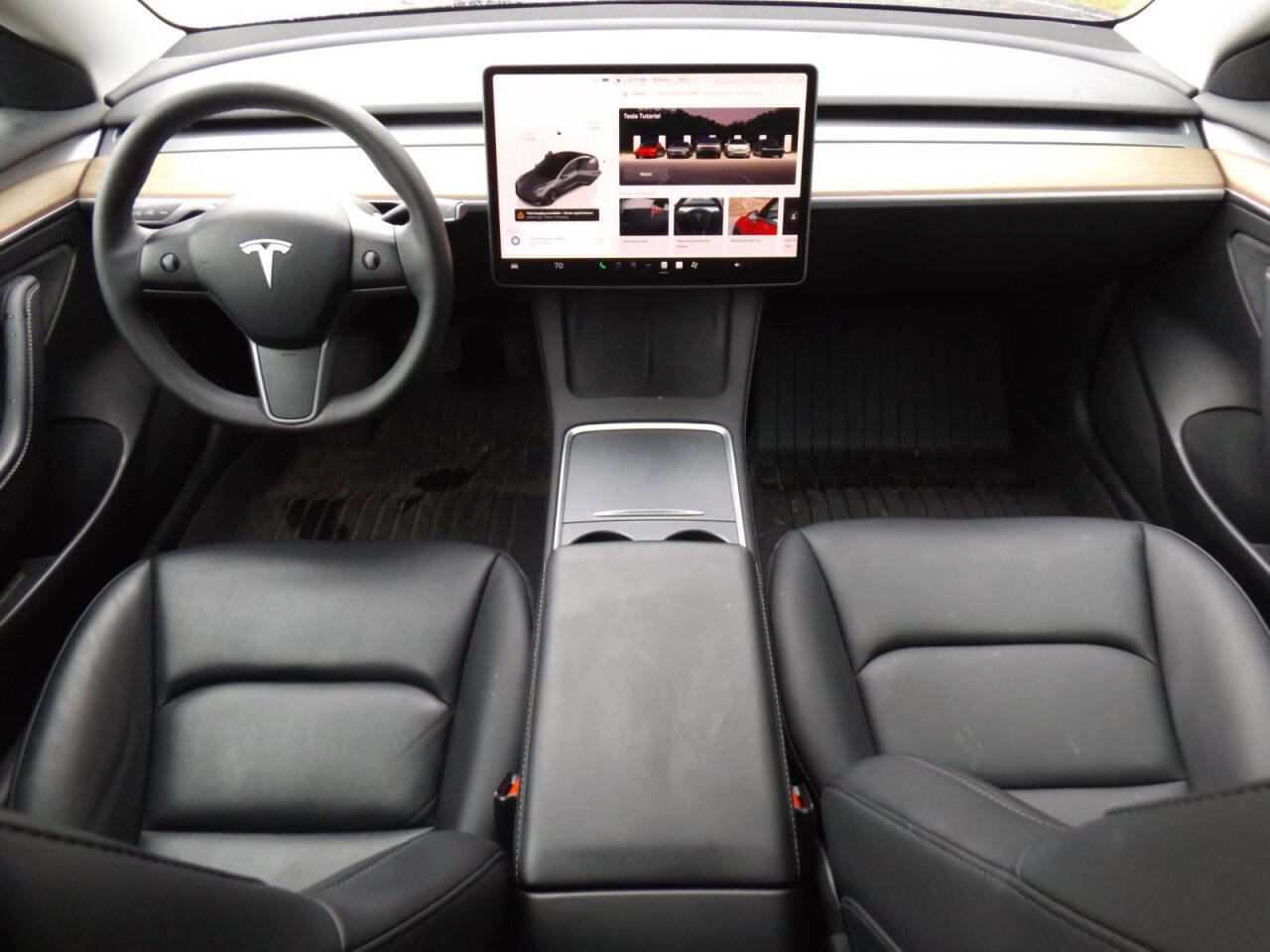 Used 2023 Tesla Model 3 Standard Range image 13