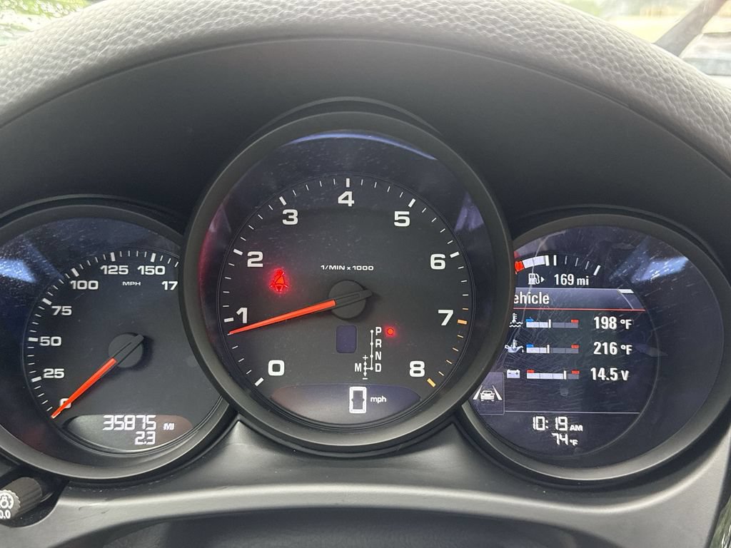 Used 2021 Porsche Macan AWD/4WD image 10