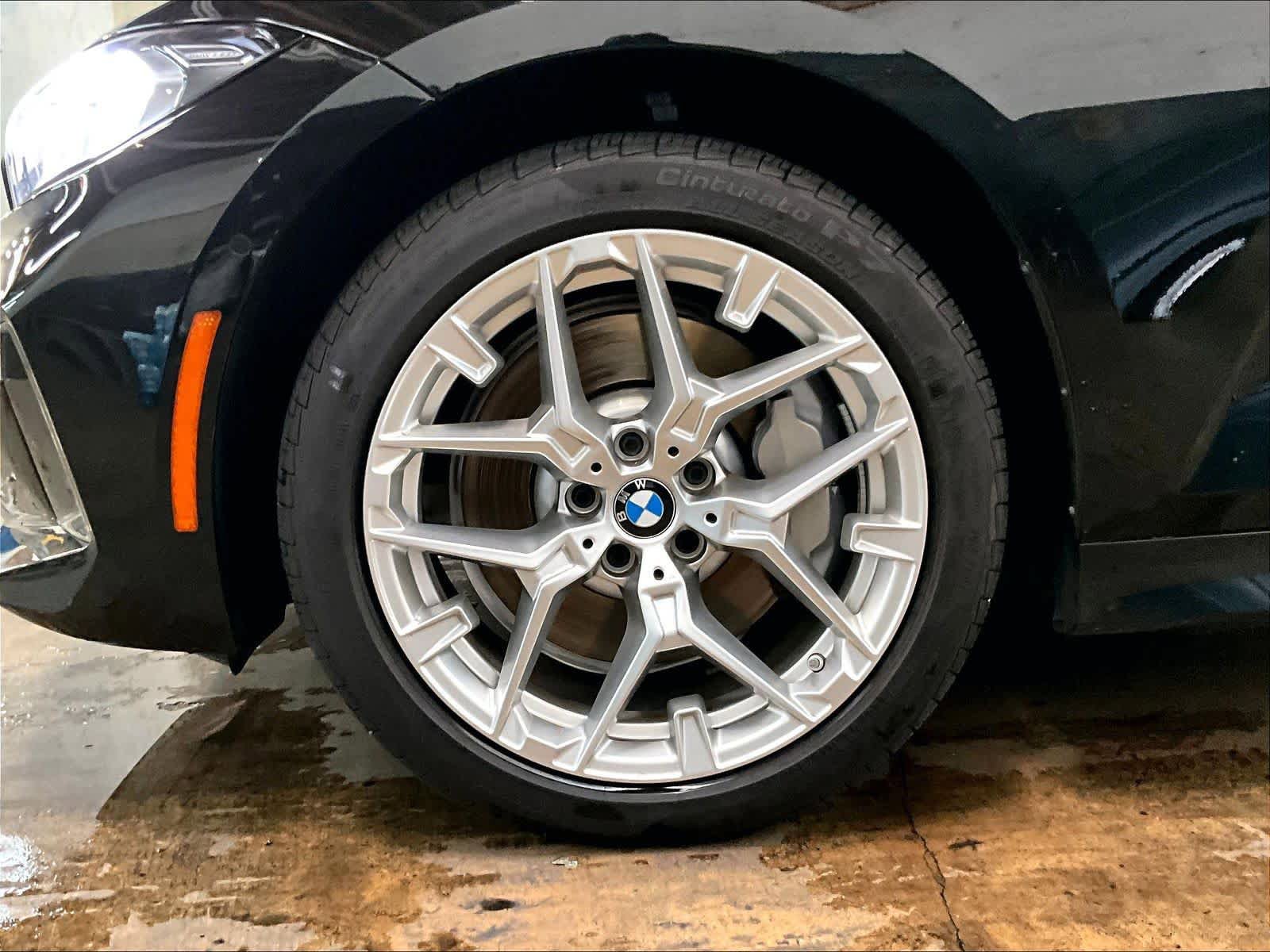 Certified 2025 BMW 330i Sedan image 11