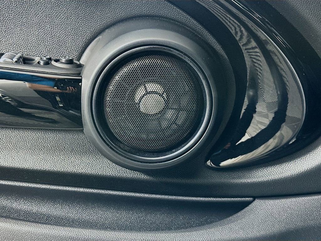 Used 2019 MINI Cooper S w/ Premium Package image 19