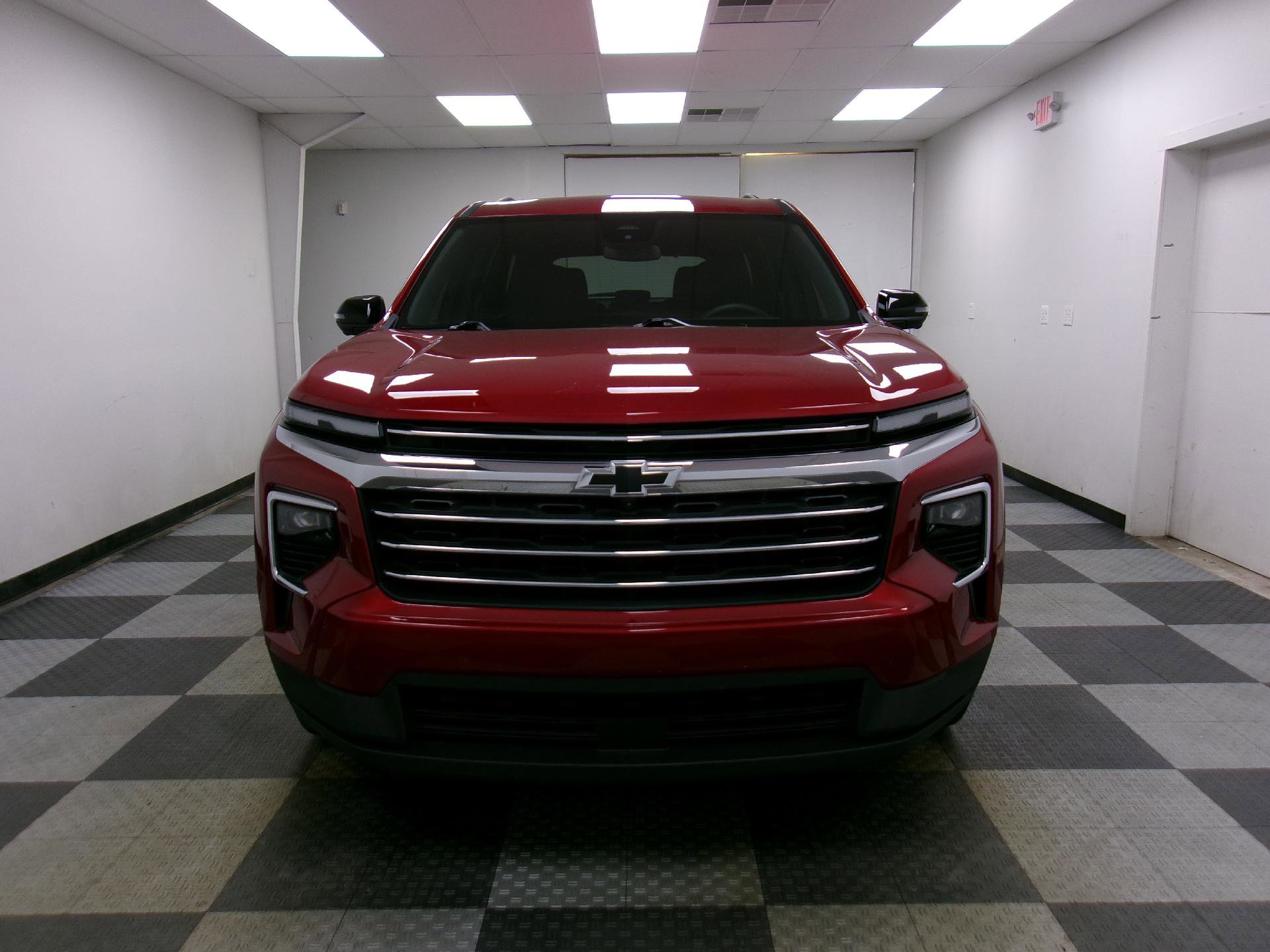 Certified 2025 Chevrolet Traverse LT w/ Driver Confidence Package image 18