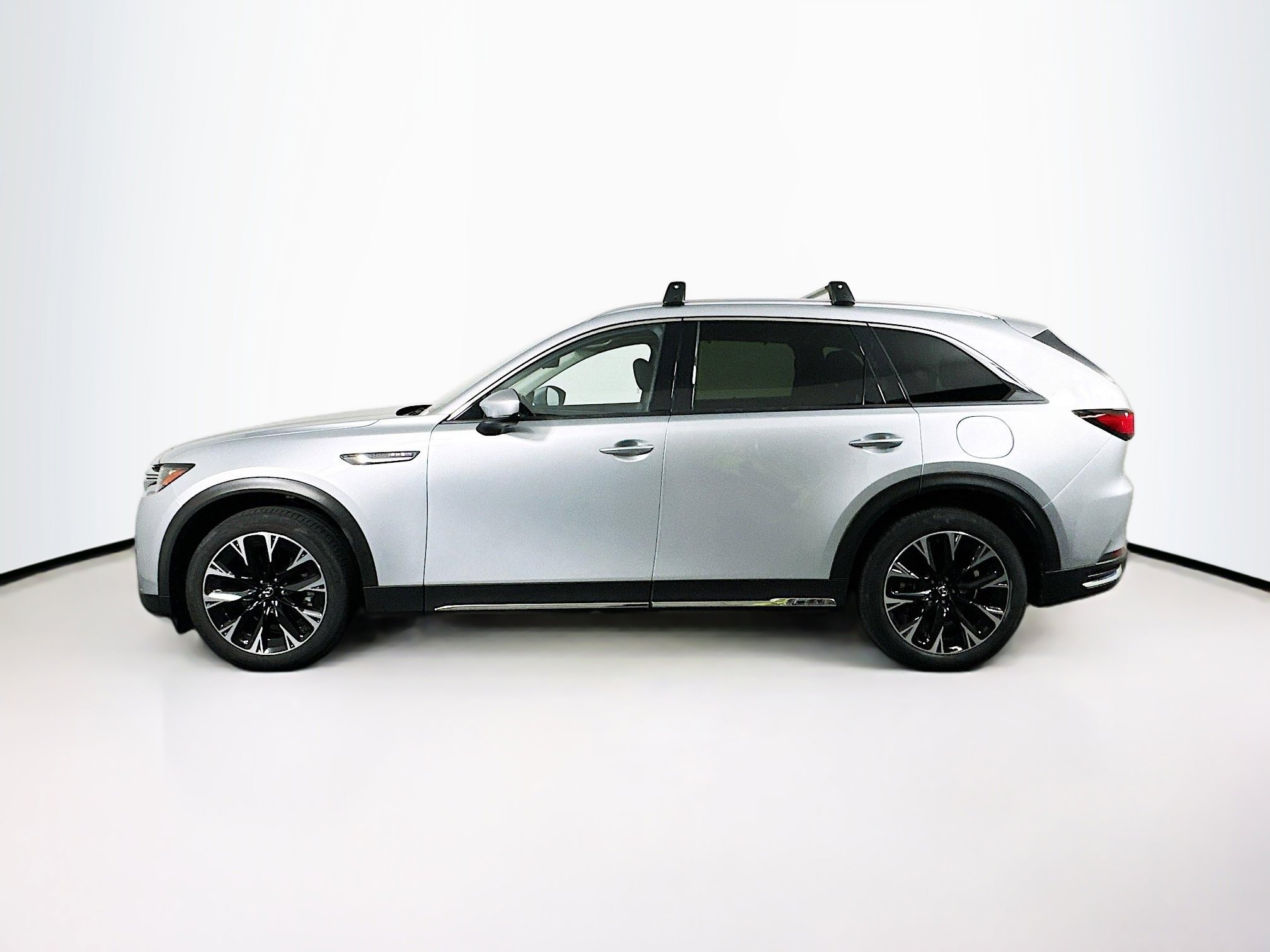 Used 2024 MAZDA CX-90 Plug-In Hybrid w/ Premium Pkg image 4