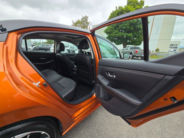 Used 2024 Nissan Sentra SR w/ SR Premium Package image 13