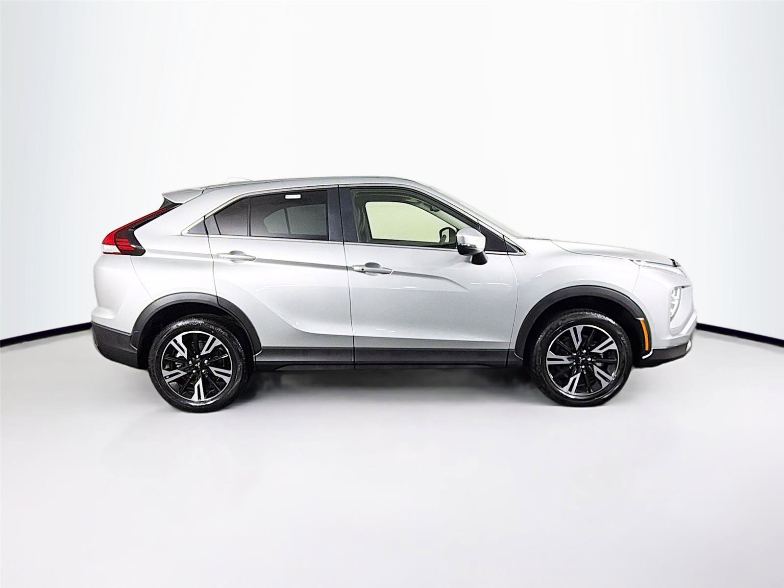 Used 2025 Mitsubishi Eclipse Cross SE image 8