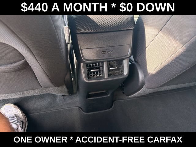 Used 2026 Chevrolet Equinox LT FWD image 42