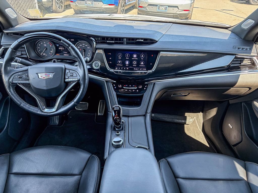 Used 2022 Cadillac XT6 Sport w/ Technology Package image 19