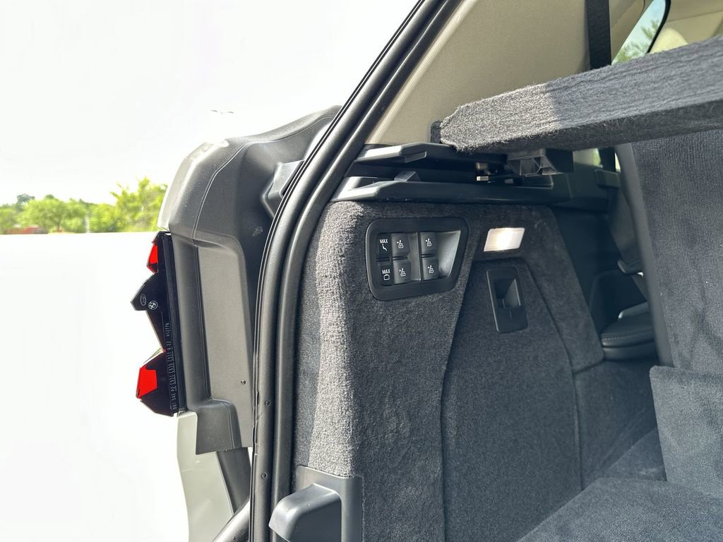 Used 2025 BMW X7 xDrive40i image 53