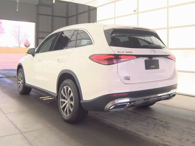 Used 2024 Mercedes-Benz GLC 300 image 8