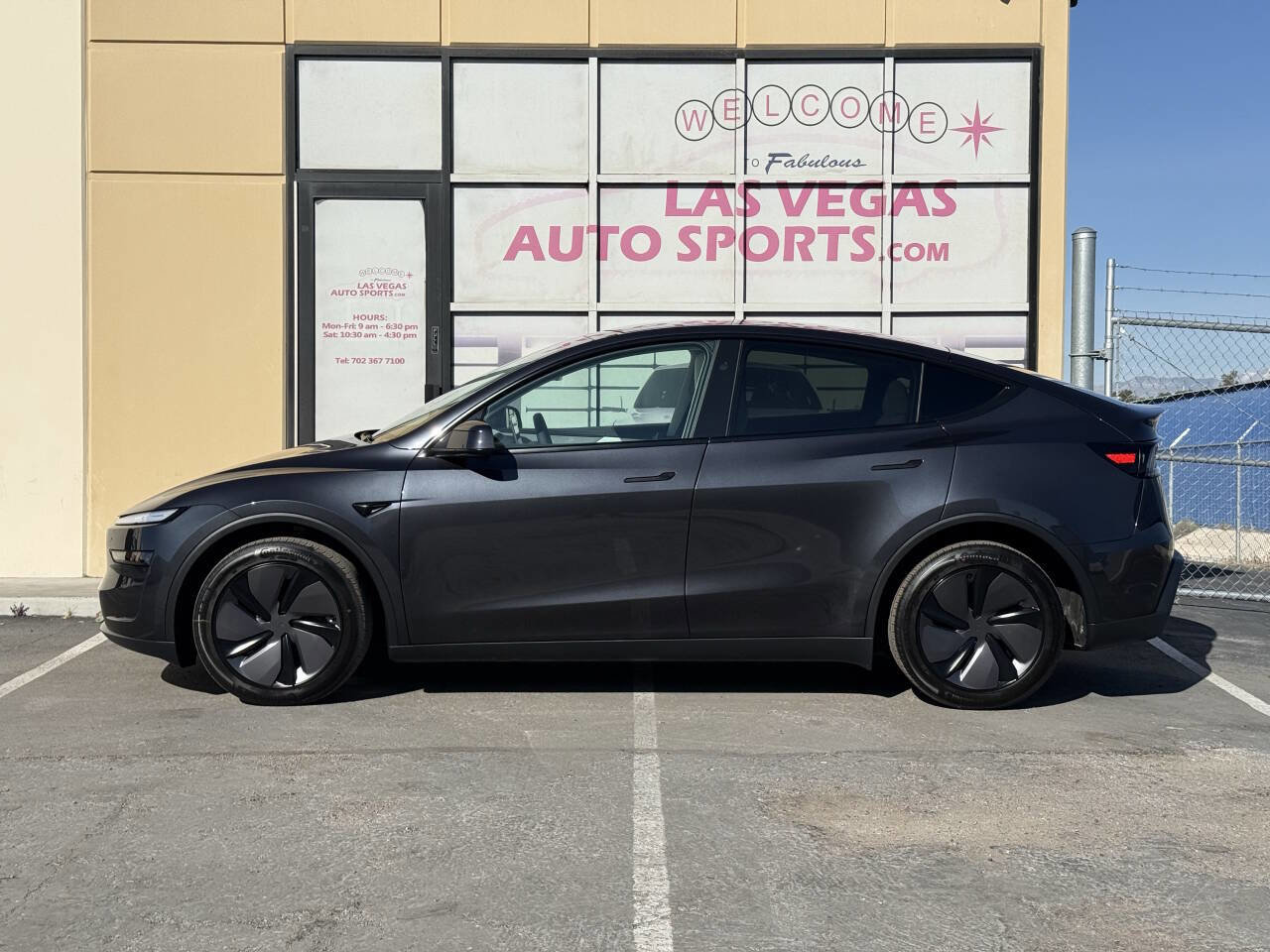 Used 2026 Tesla Model Y Long Range image 5