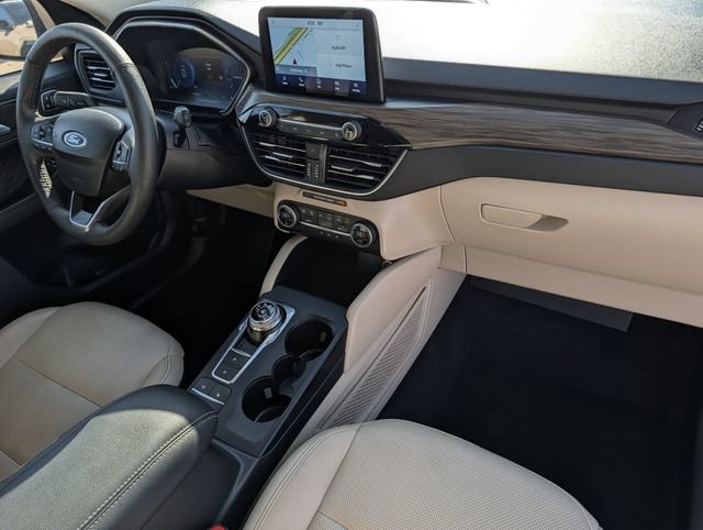 Used 2020 Ford Escape Titanium AWD/4WD image 34