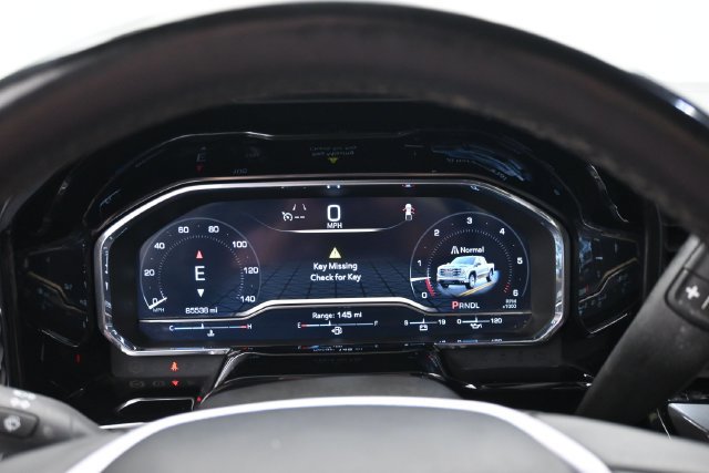 Used 2025 GMC Sierra 1500 SLT RWD image 18