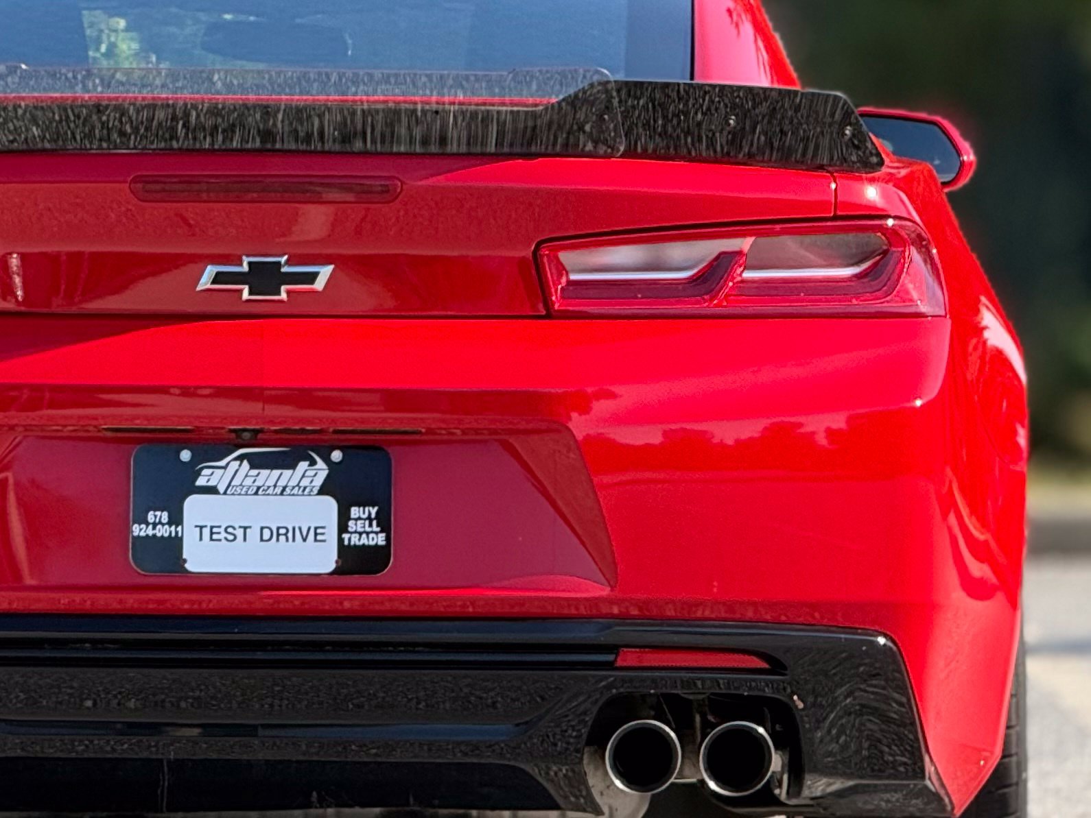 Used 2018 Chevrolet Camaro SS RWD image 17