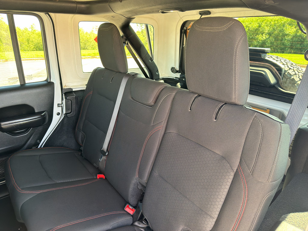Used 2019 Jeep Wrangler Unlimited Rubicon AWD/4WD image 33
