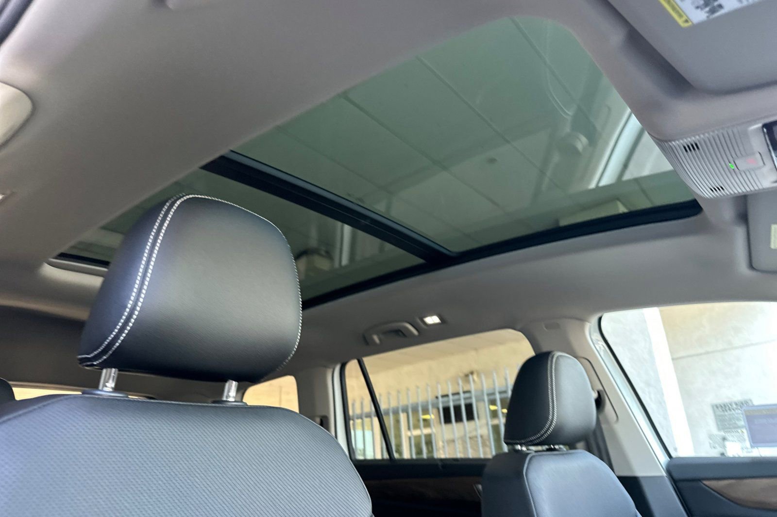 New 2026 Volkswagen Atlas SE image 17