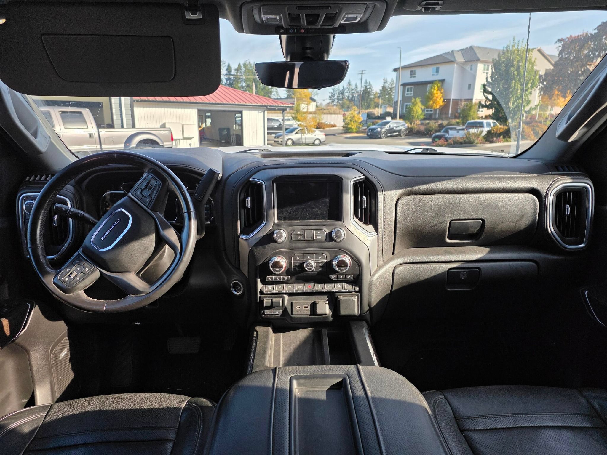 Used 2022 GMC Sierra 3500 Denali w/ Denali Ultimate Package AWD/4WD image 9