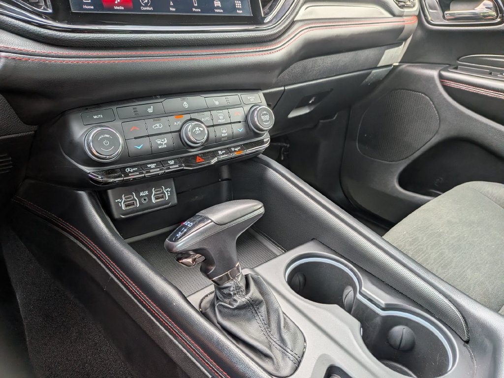 Used 2025 Dodge Durango GT AWD/4WD image 18