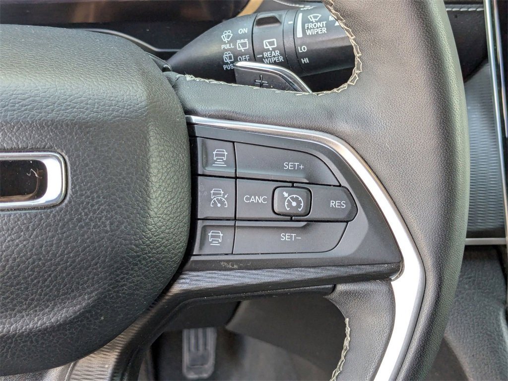 Used 2024 Jeep Grand Cherokee Altitude image 20