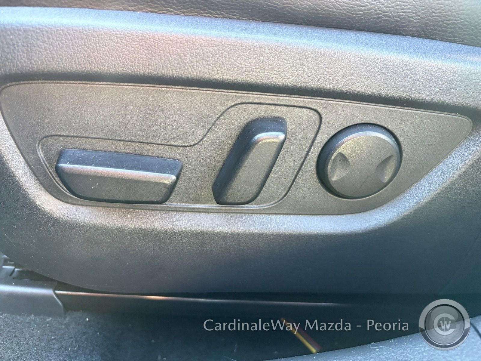 Certified 2025 MAZDA CX-50 AWD 2.5 Turbo w/ Premium Pkg image 11