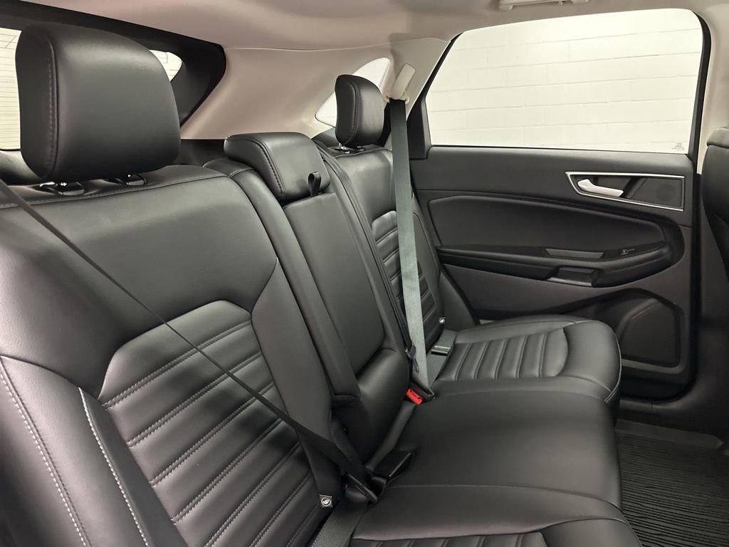 Used 2022 Ford Edge SEL w/ Convenience Package AWD/4WD image 23