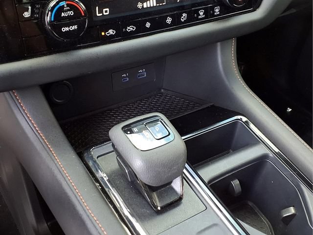 Used 2025 Nissan Pathfinder Rock Creek AWD/4WD image 8