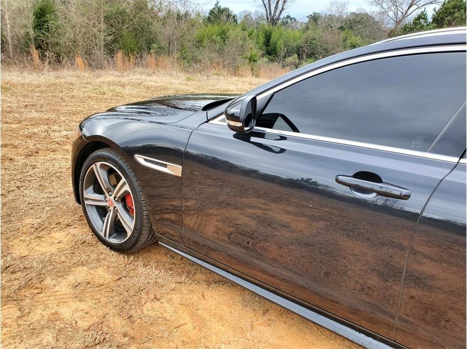 Used 2018 Jaguar XF First Edition AWD/4WD image 23