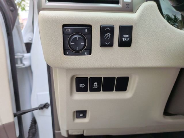 Used 2019 Lexus GX 460 Premium w/ Premium Package AWD/4WD image 28