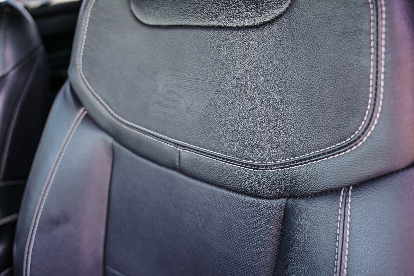 Used 2023 Ford Explorer ST w/ Equipment Group 401A image 21