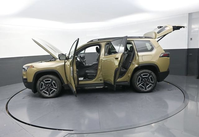 New 2026 Jeep Cherokee Limited AWD/4WD image 32