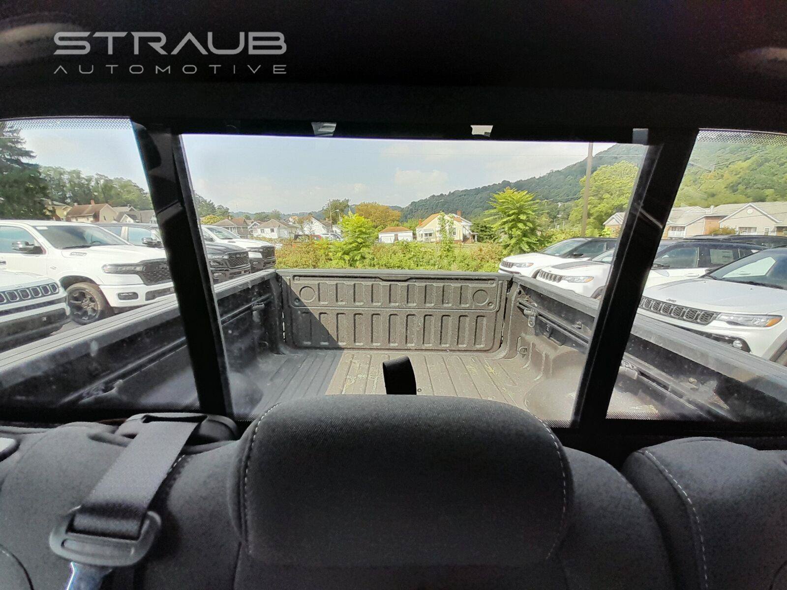Used 2025 RAM 1500 Warlock AWD/4WD image 47