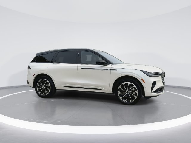 New 2026 Lincoln Nautilus Reserve AWD/4WD image 9