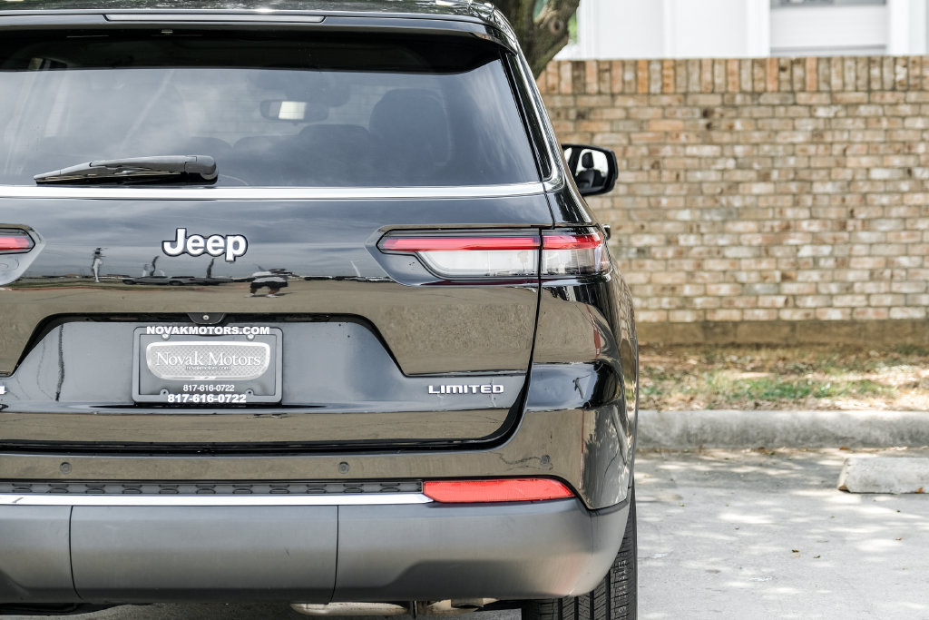 Used 2023 Jeep Grand Cherokee L Limited AWD/4WD image 62