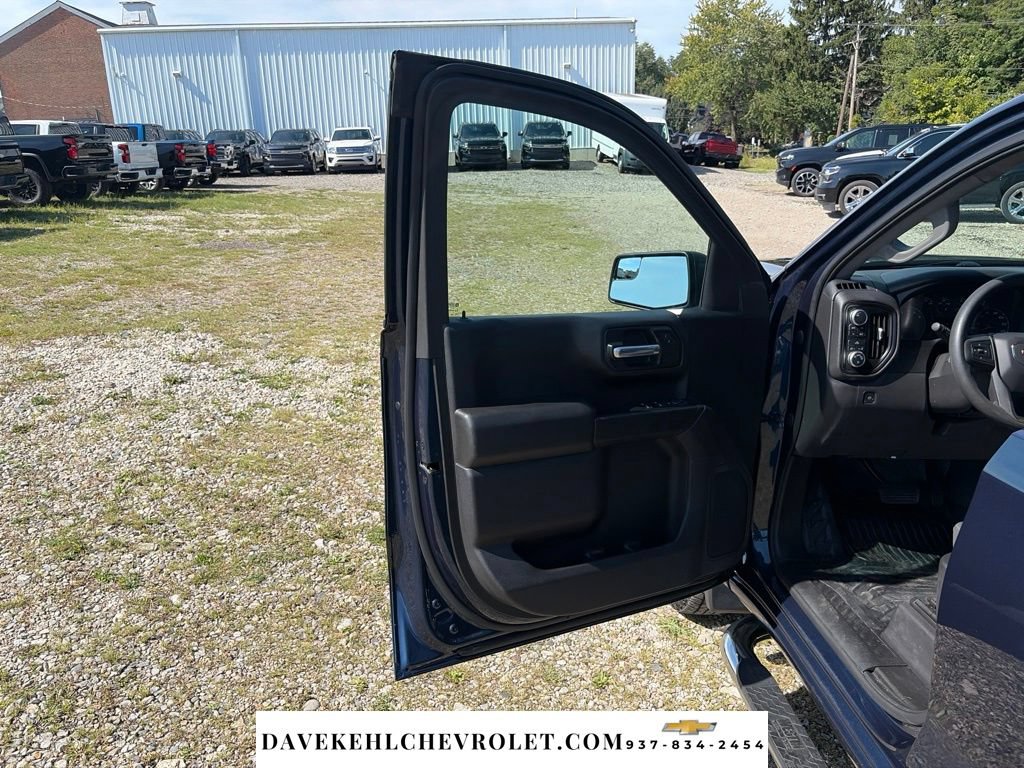 Used 2020 GMC Sierra 1500 4x4 Crew Cab w/ Sierra Value Package image 9