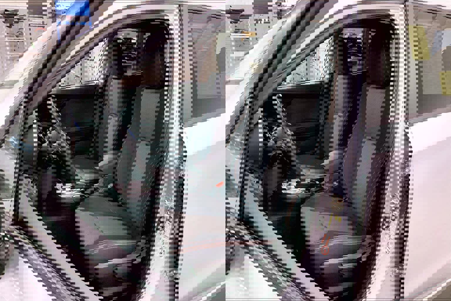 Used 2019 Subaru Crosstrek 2.0i Premium w/ Eyesight System image 7