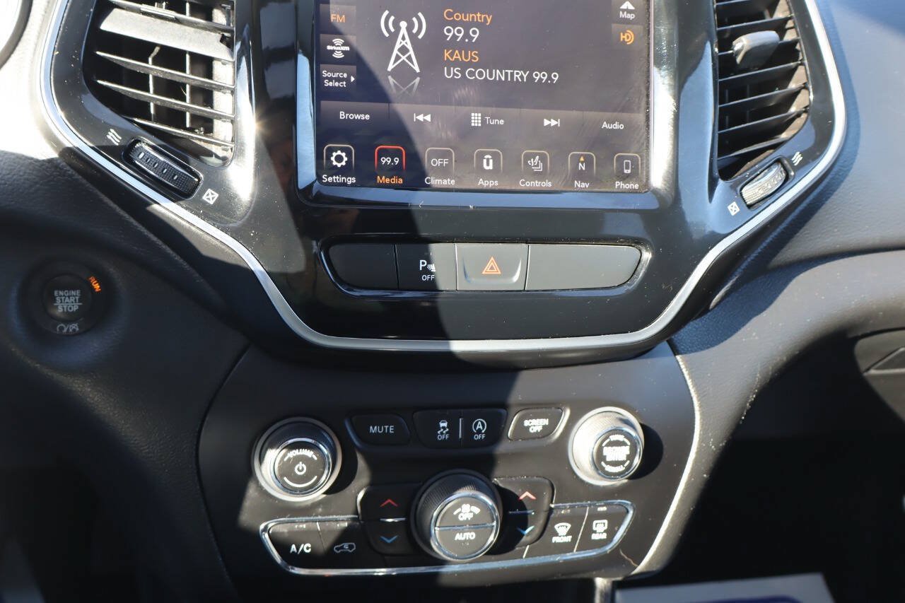 Used 2019 Jeep Cherokee Limited AWD/4WD image 17