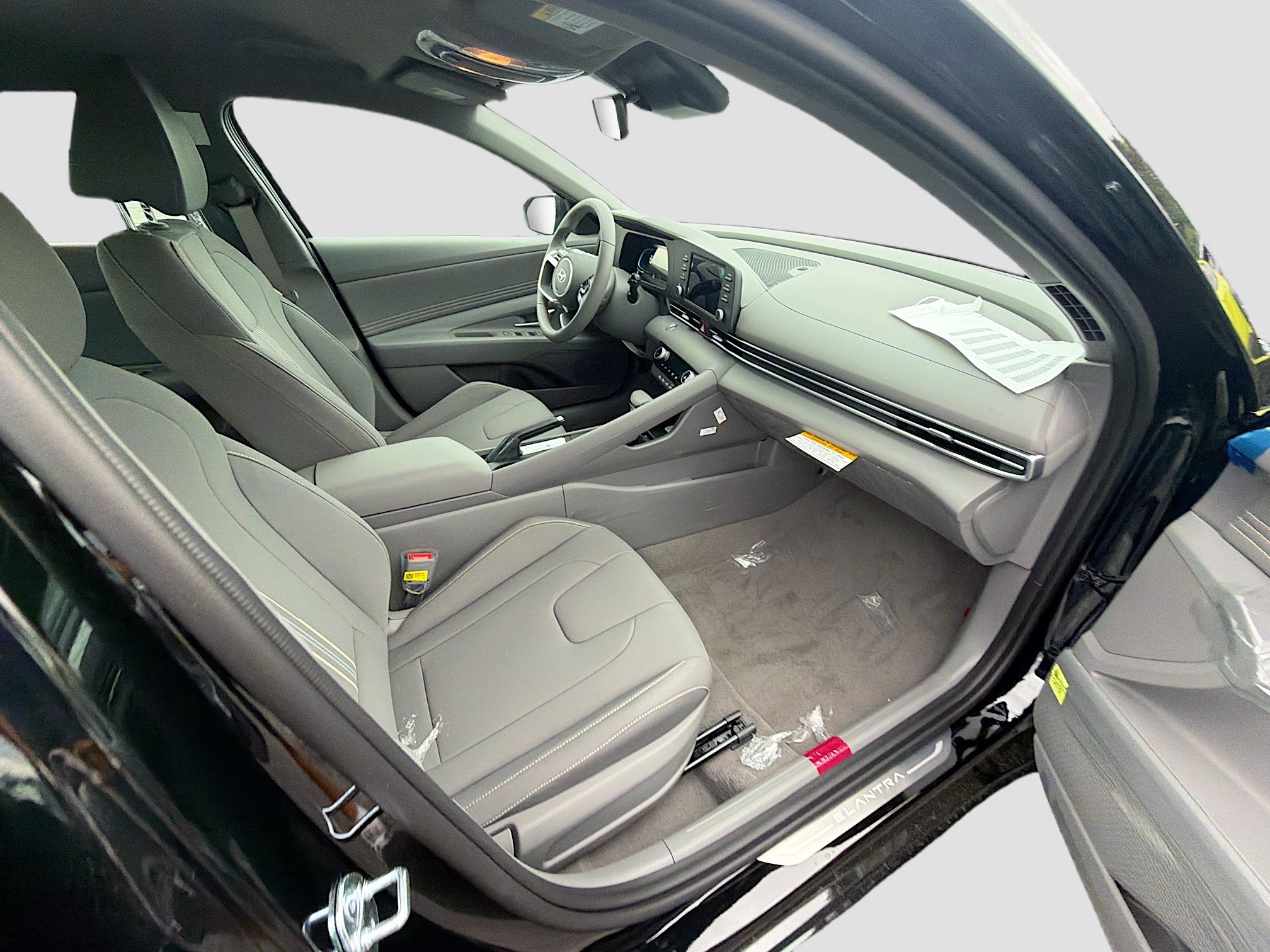 New 2026 Hyundai Elantra Sport FWD image 21