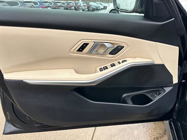 Certified 2025 BMW 330i xDrive Sedan w/ Premium Package image 16