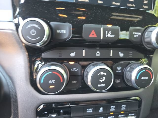 Used 2022 RAM 2500 Big Horn w/ Level C Equiment Group AWD/4WD image 7