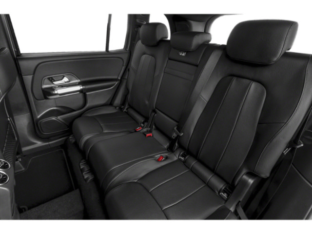New 2023 Mercedes-Benz GLB 250 4MATIC w/ Premium Package image 13