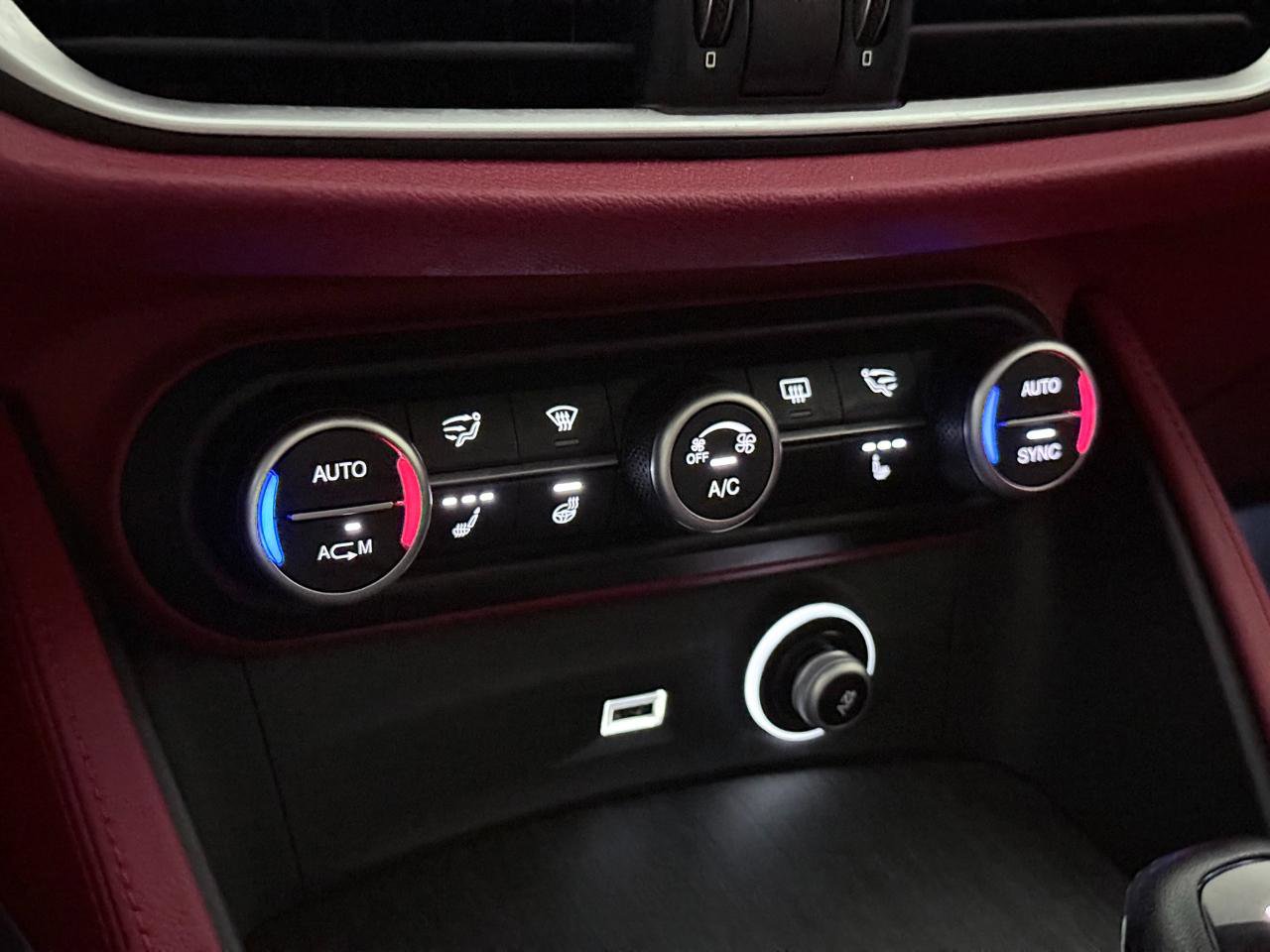 Used 2019 Alfa Romeo Stelvio Ti image 34