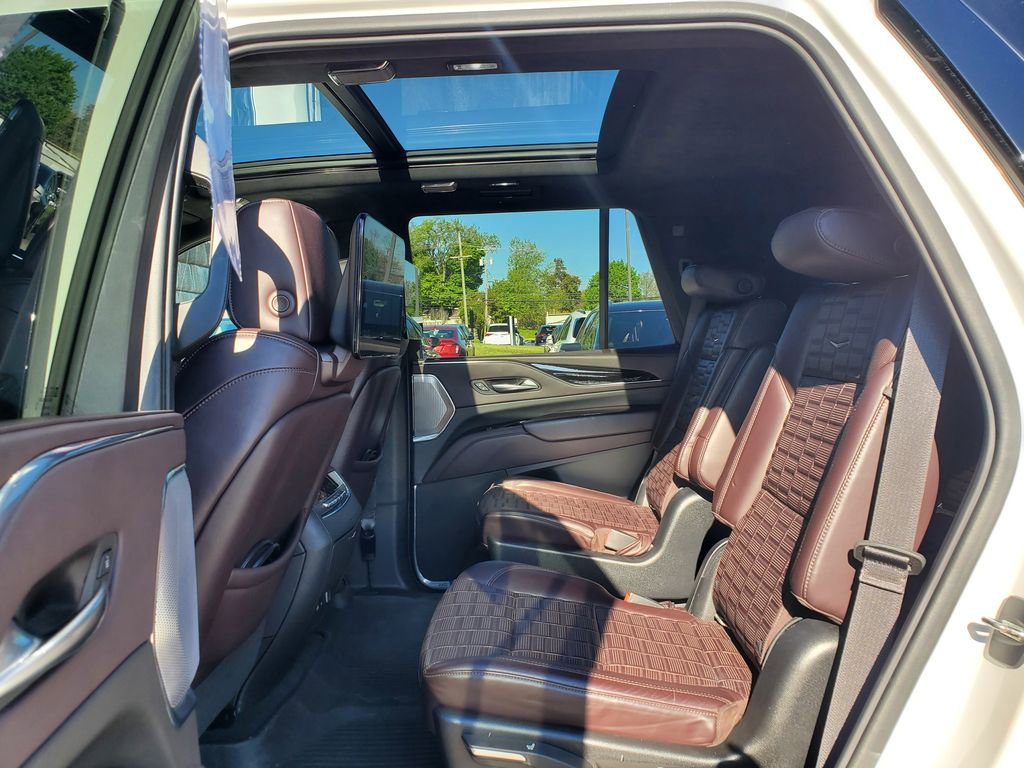 Used 2021 Cadillac Escalade Sport Platinum AWD/4WD image 42