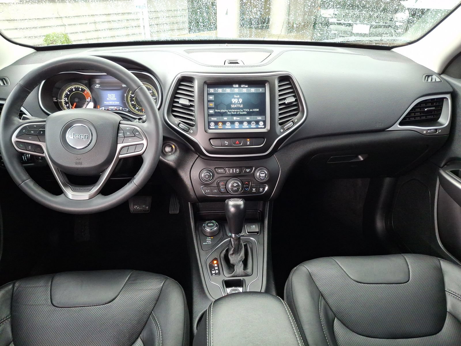 Certified 2021 Jeep Cherokee Latitude Lux w/ Comfort/Convenience Group AWD/4WD image 20