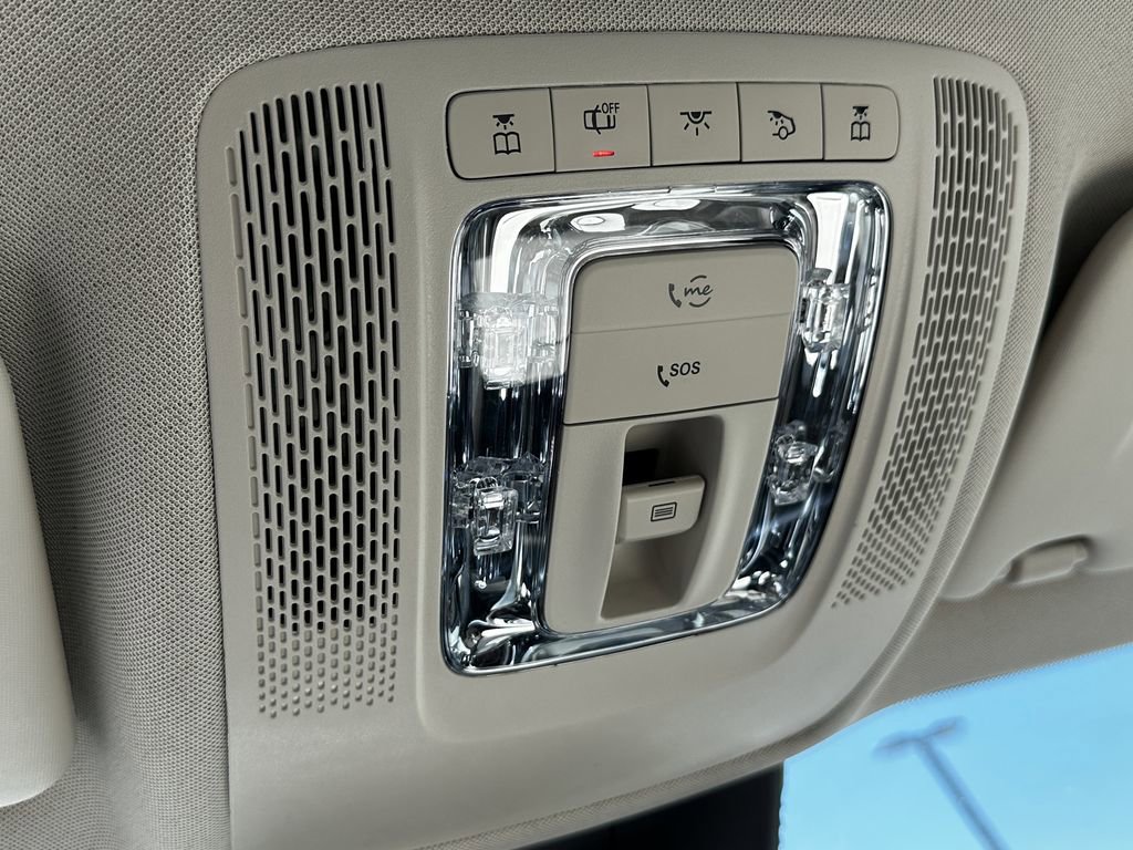 Certified 2025 Mercedes-Benz GLB 250 4MATIC image 32