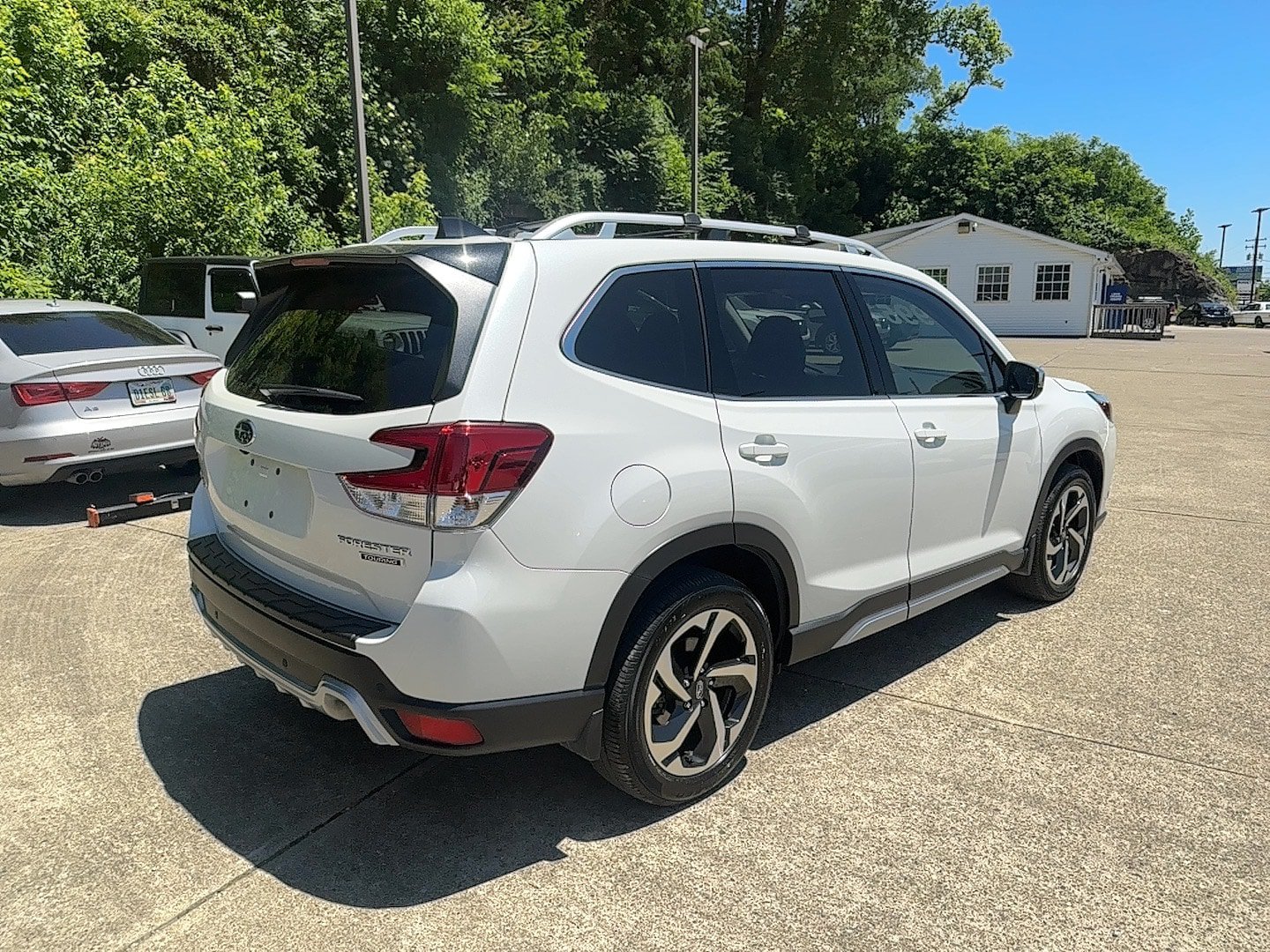 Certified 2024 Subaru Forester Touring w/ Convenience Package AWD/4WD image 4