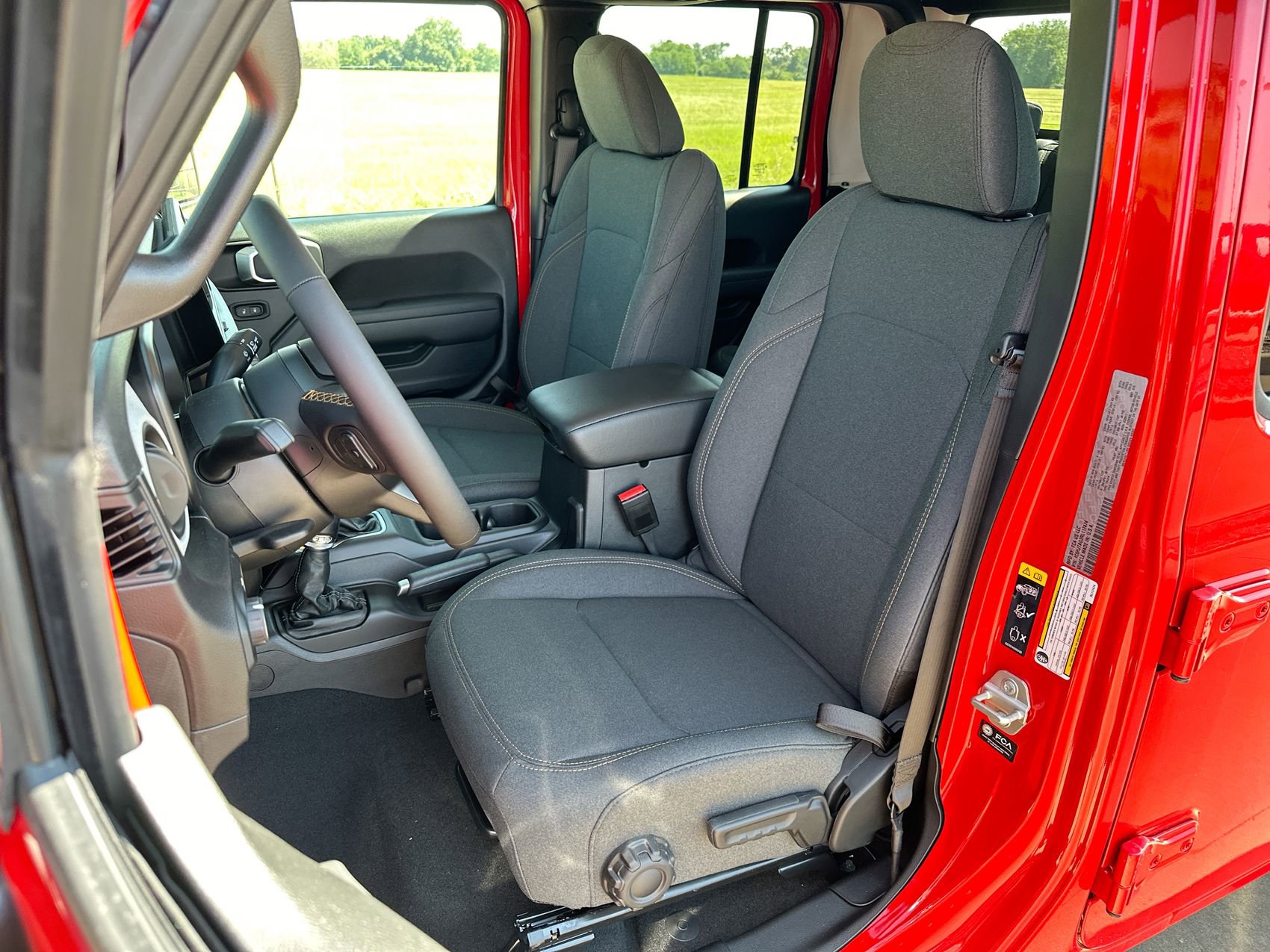 New 2024 Jeep Gladiator Sport AWD/4WD image 11