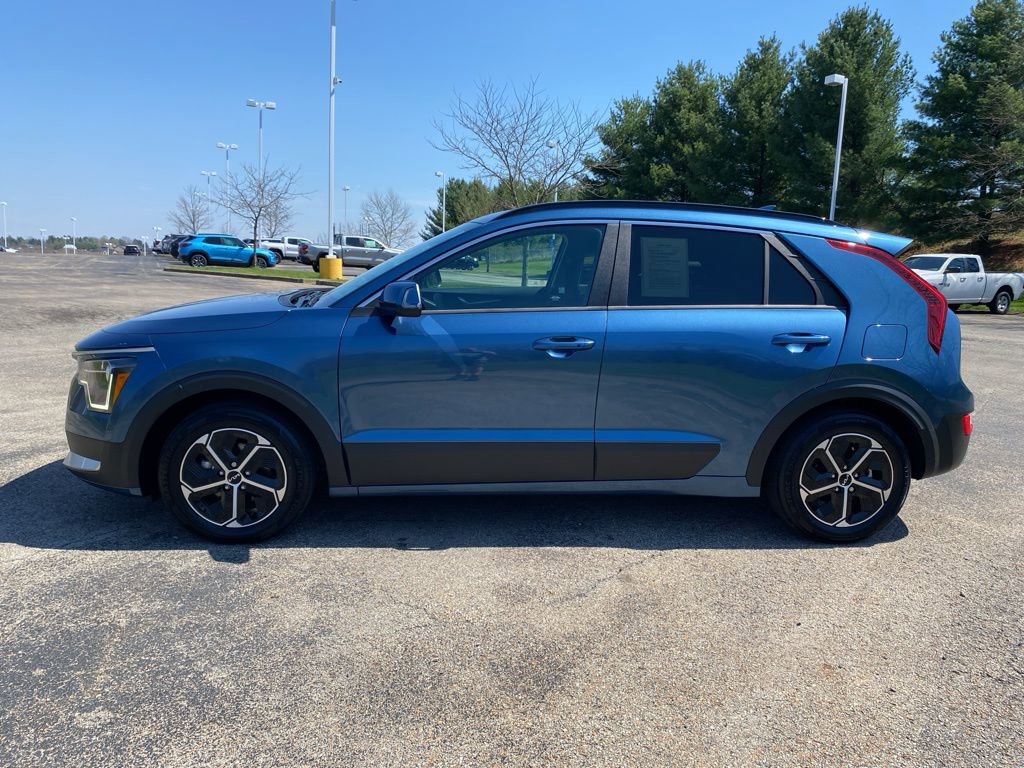Certified 2024 Kia Niro EX image 6