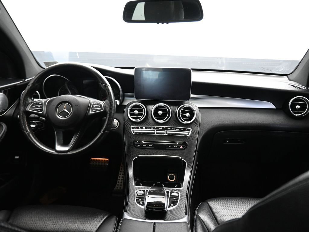 Used 2018 Mercedes-Benz GLC 300 4MATIC Coupe image 49